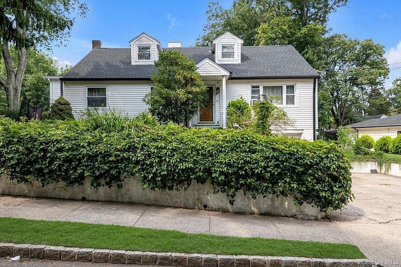 257 Schenck Avenue
