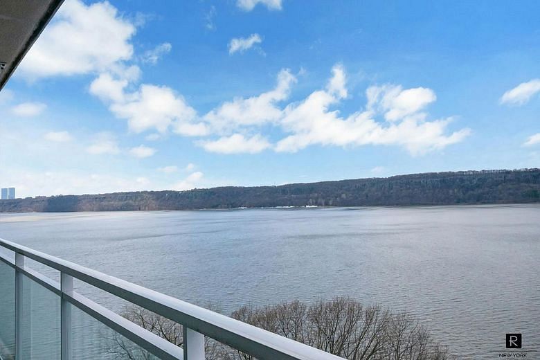 2575 Palisade Avenue #10E