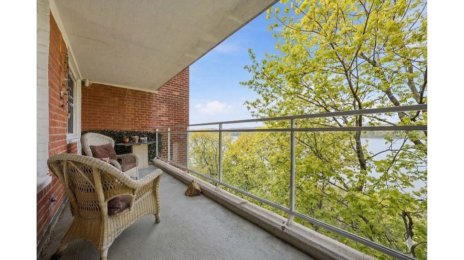 2575 Palisade Avenue #6C