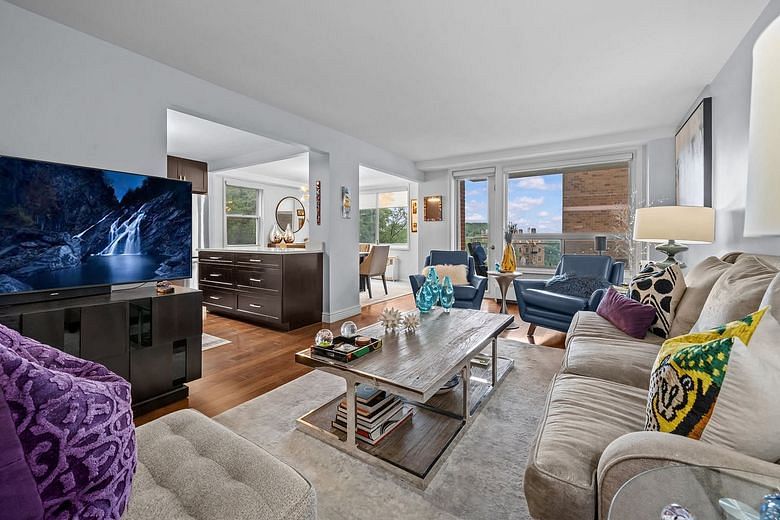 2575 Palisade Avenue #7A