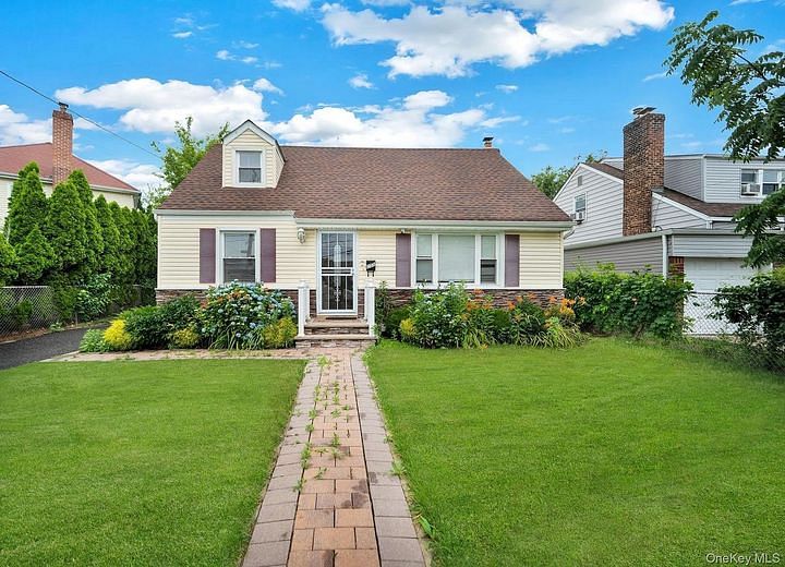 258 Fairview Boulevard