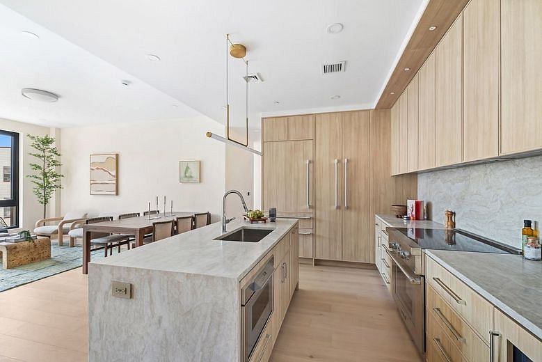 259 22nd Street #2D