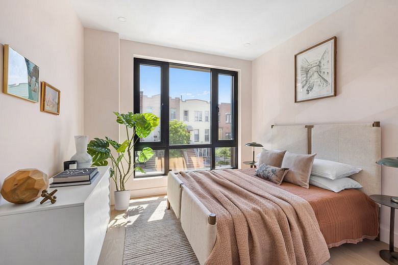 259 22nd Street #3F