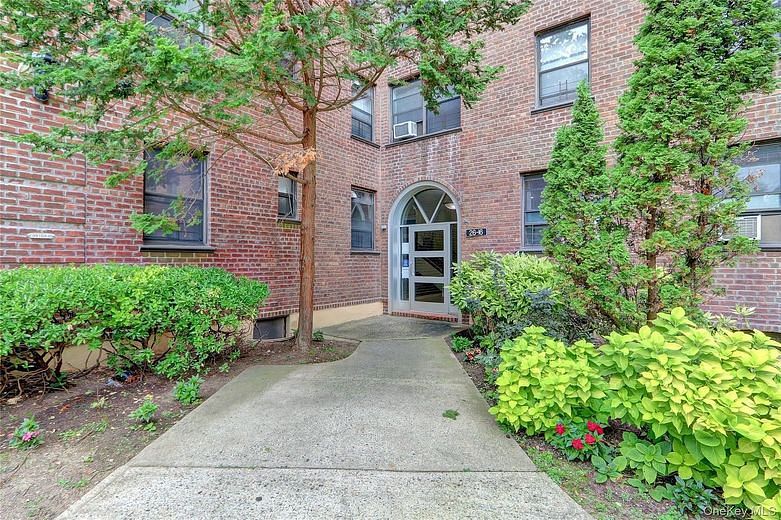 26-16 Union Street #4A