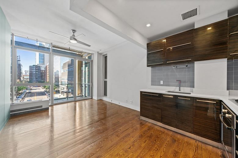 26-26 Jackson Avenue #401