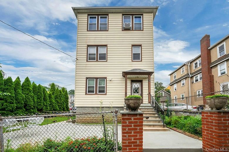 26 4th Street