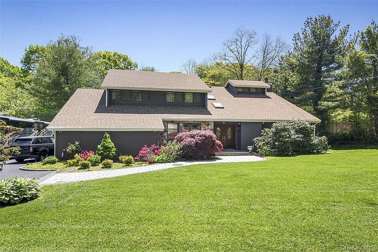26 Candlewood Path