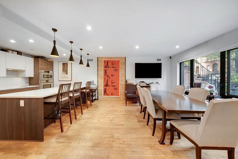 26 Eldert Street #1