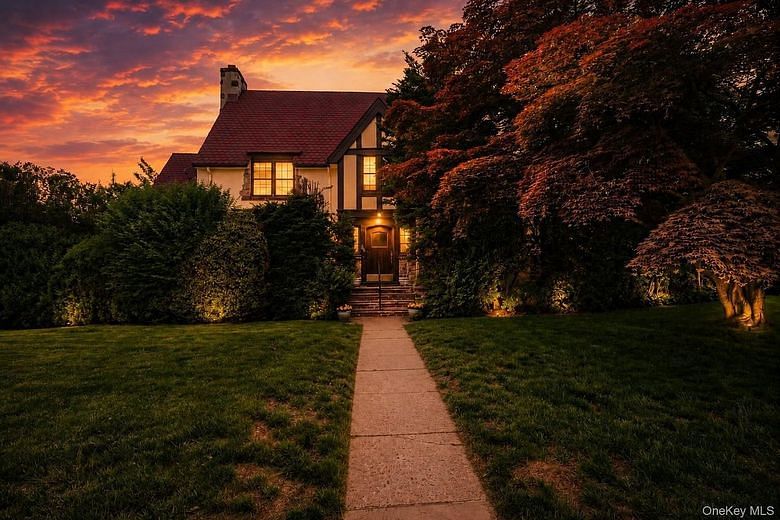 26 Glen Avenue