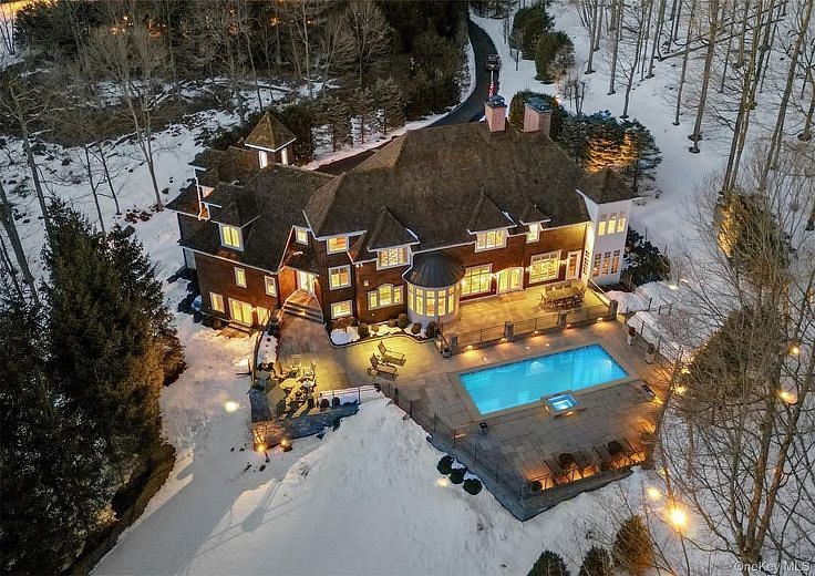 26 Hollow Ridge Road