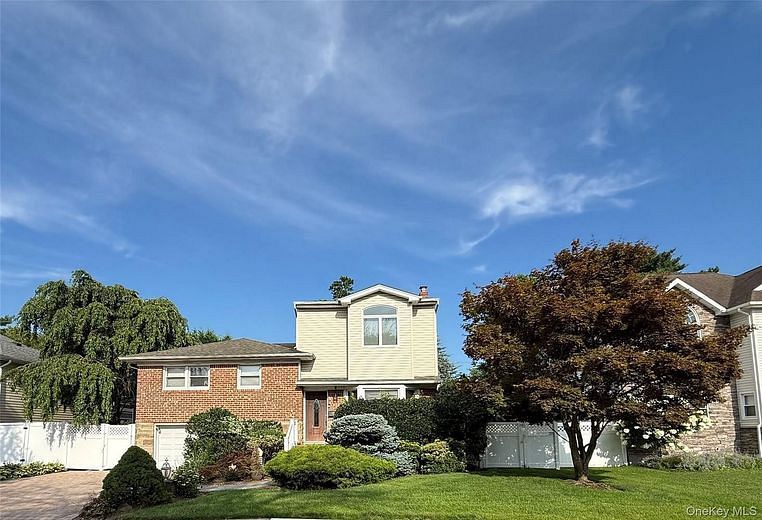 26 Kathleen Drive E
