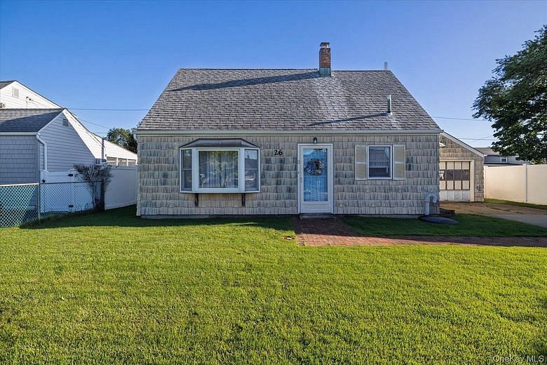 26 Pebble Lane