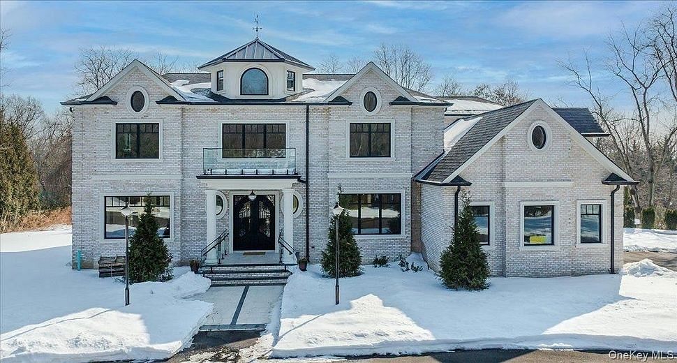 26 Saint Andrews Court