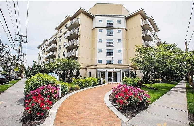 260 Beach 81st Street #6V