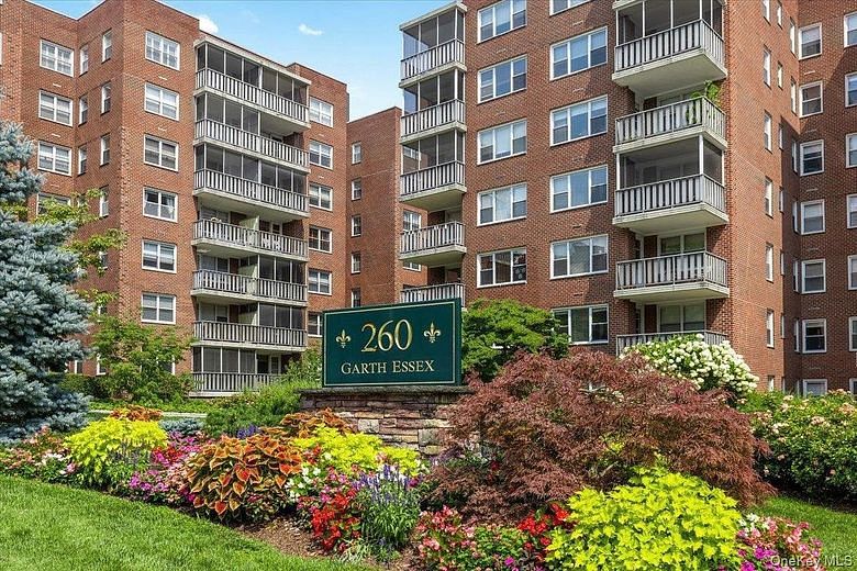 260 Garth Road #1A5