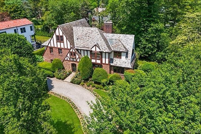 260 Overlook Road
