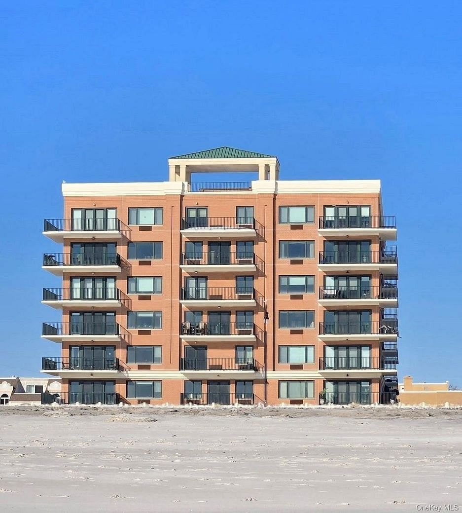 260 W Broadway #7A