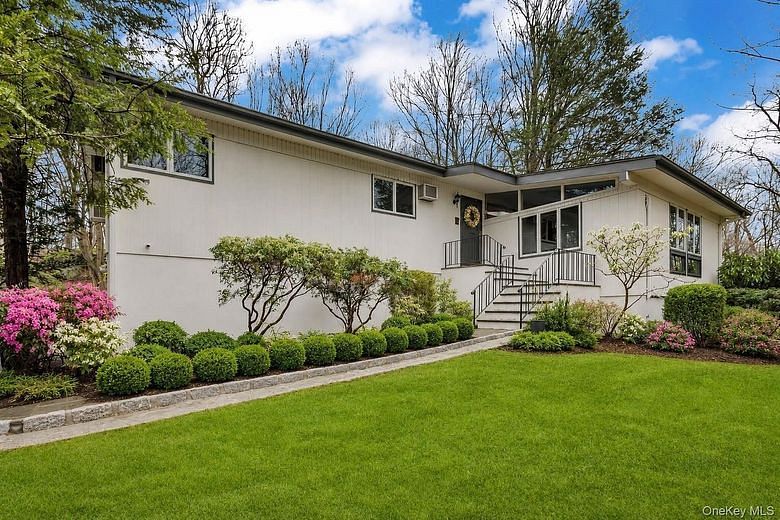 260 Watch Hill Road