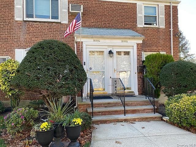 261-53 Langston Avenue #E-1st fl