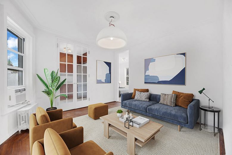 261 West 22nd Street #20