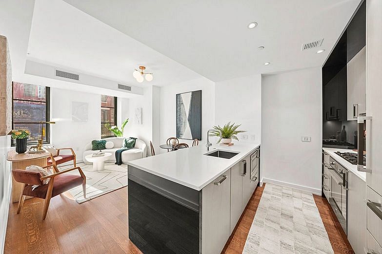 261 West 25th Street #GARDENC