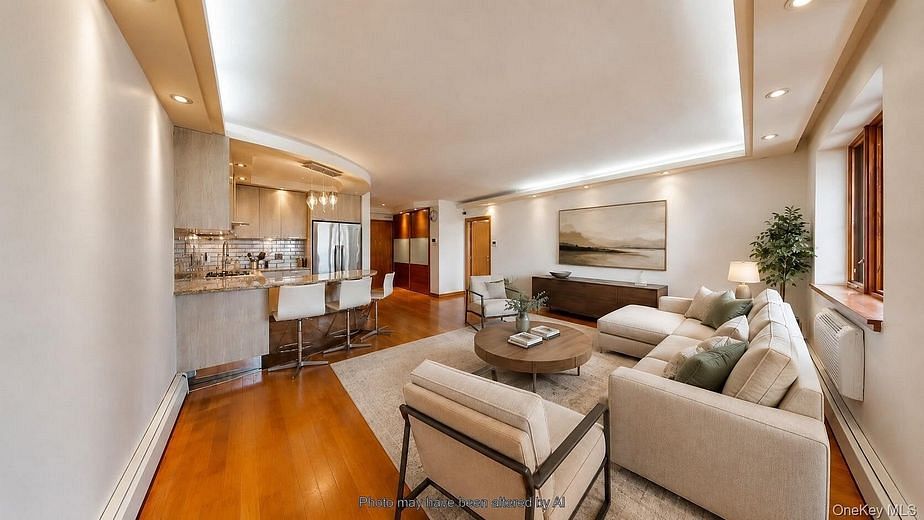 2617 E 17th Street #4D