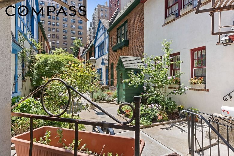 262 West 95th Street #2/3