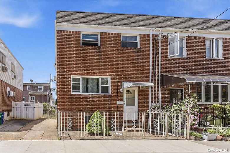 2620 Gerritsen Avenue