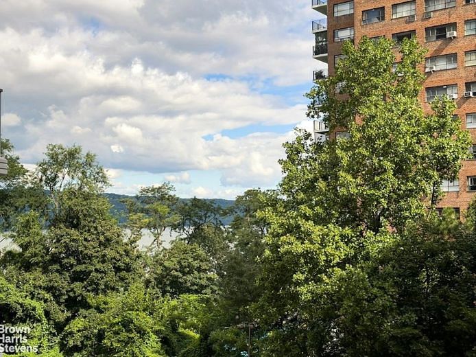 2621 Palisade avenue #1G