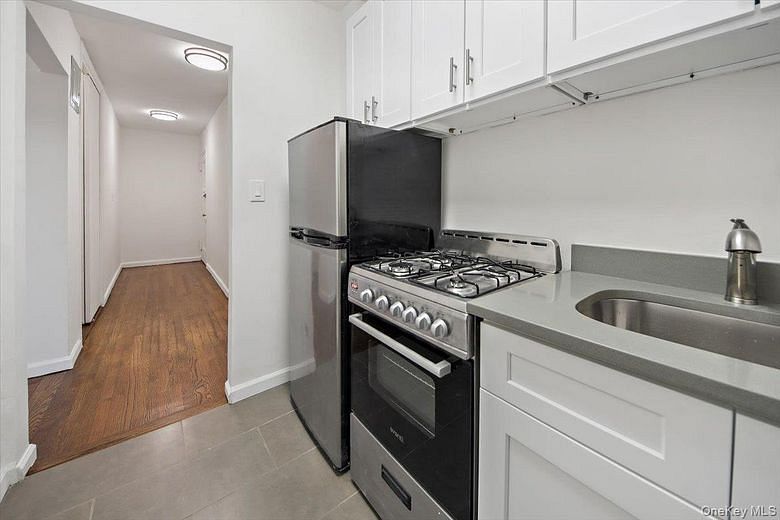 2630 Kingsbridge Terrace #5HI