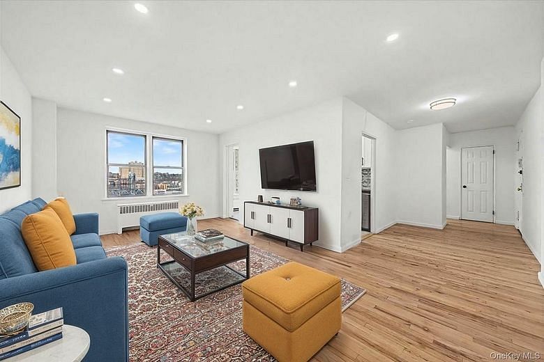 2630 Kingsbridge Terrace #5X