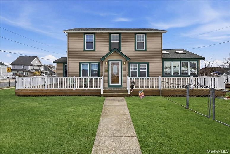 264 S Bayview Avenue