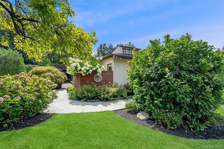 264 Sparrow Drive