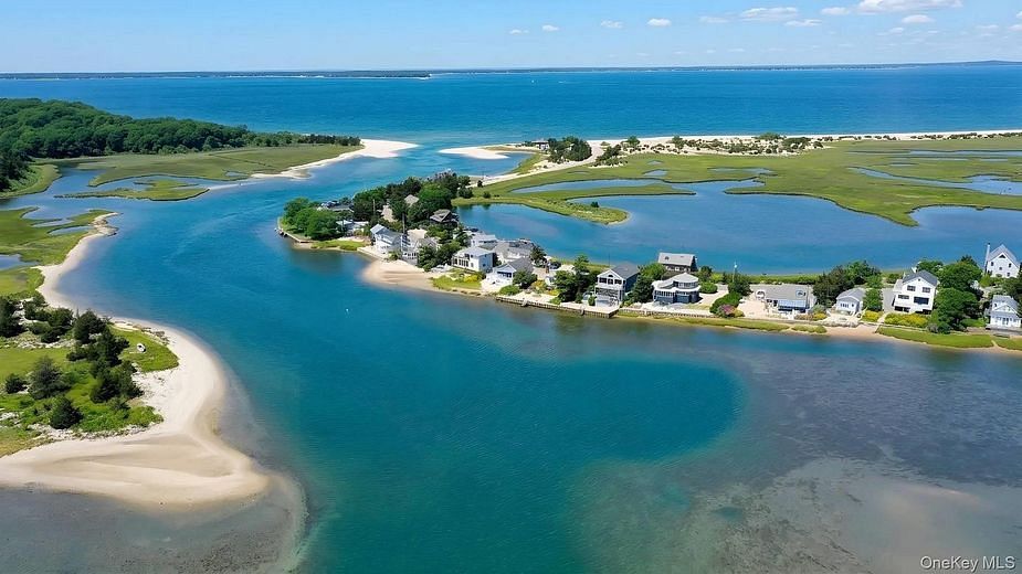 264 Towd Point Road
