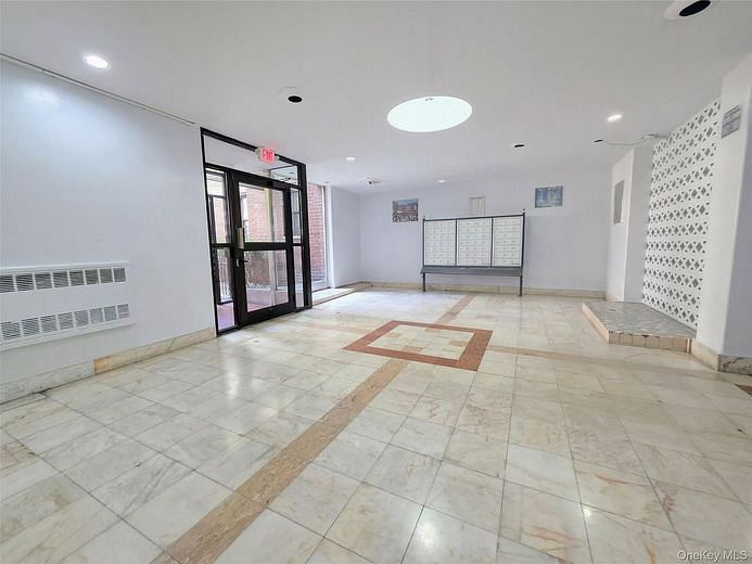 2640 Marion Avenue #6H