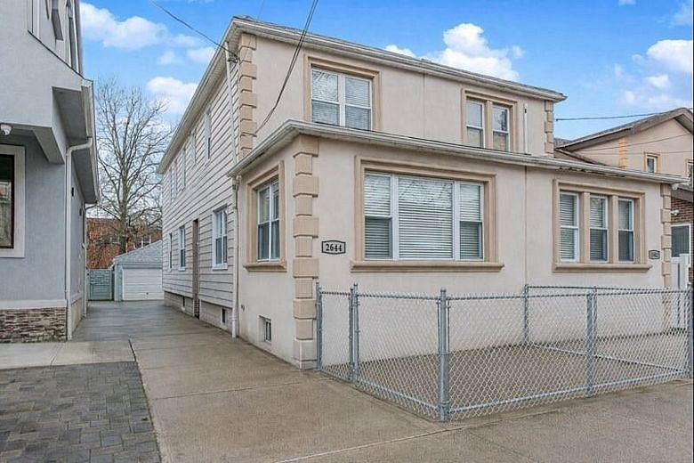 2644 East 27th Street