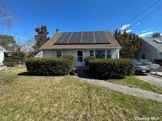 Image 1 of 17 for 265 4th Avenue in Long Island, Bay Shore, NY, 11706