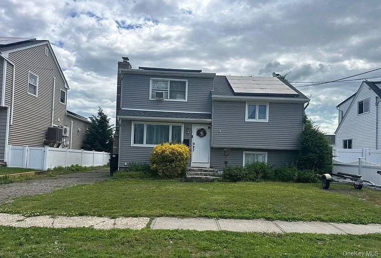 265 East Drive