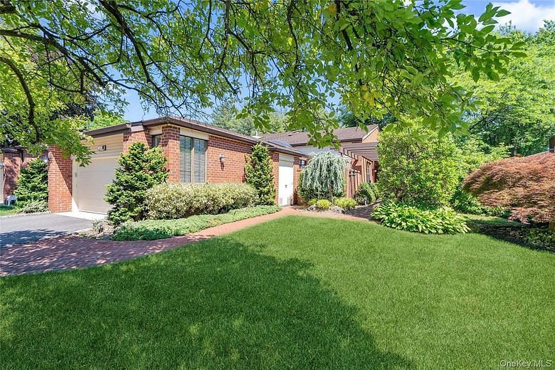 265 Sparrow Drive #265
