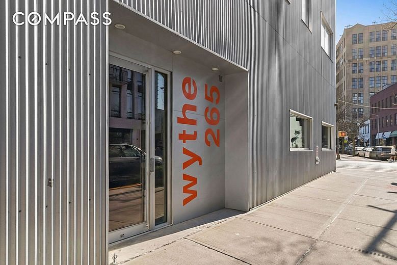 265 Wythe Avenue #4