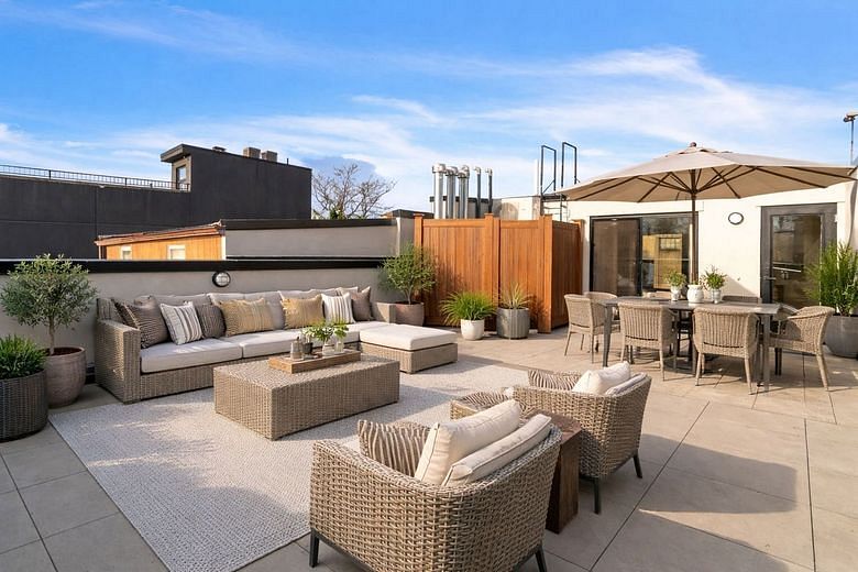 266 10th Street #3