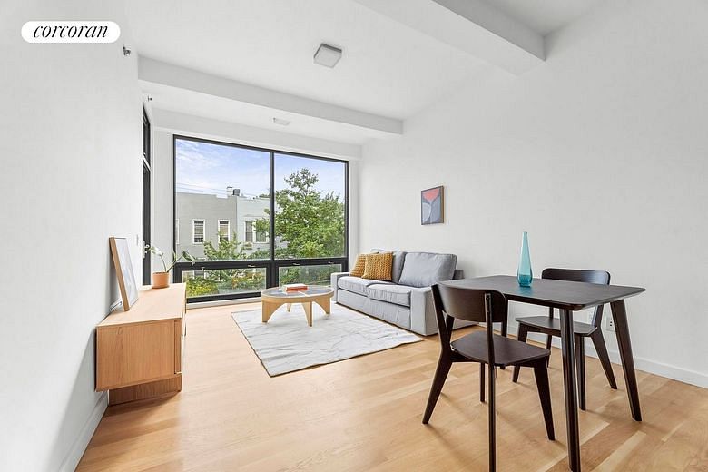 267 Kingsland AVENUE #3C