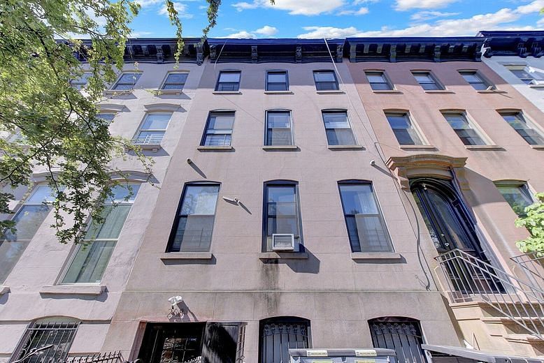 268 Dean Street