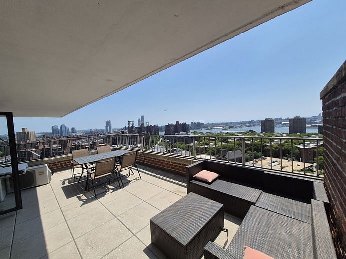 268 East Broadway #A1806