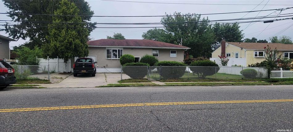 Image 1 of 24 for 190 Alkier Street in Long Island, Brentwood, NY, 11717