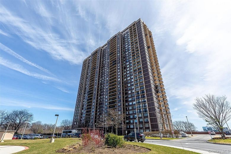 269-10 Grand Central Parkway #18 G