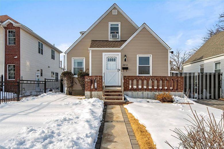 269-15 Union Turnpike