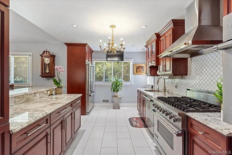 269 Hungry Harbor Road