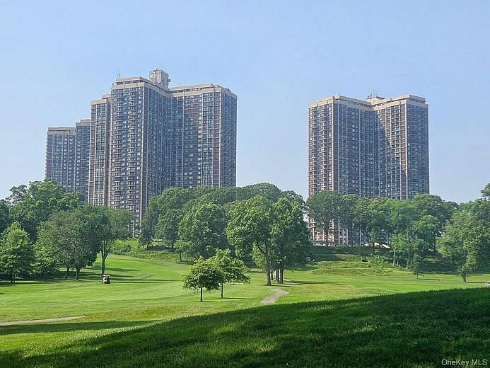 26910 Grand Central Parkway #28G