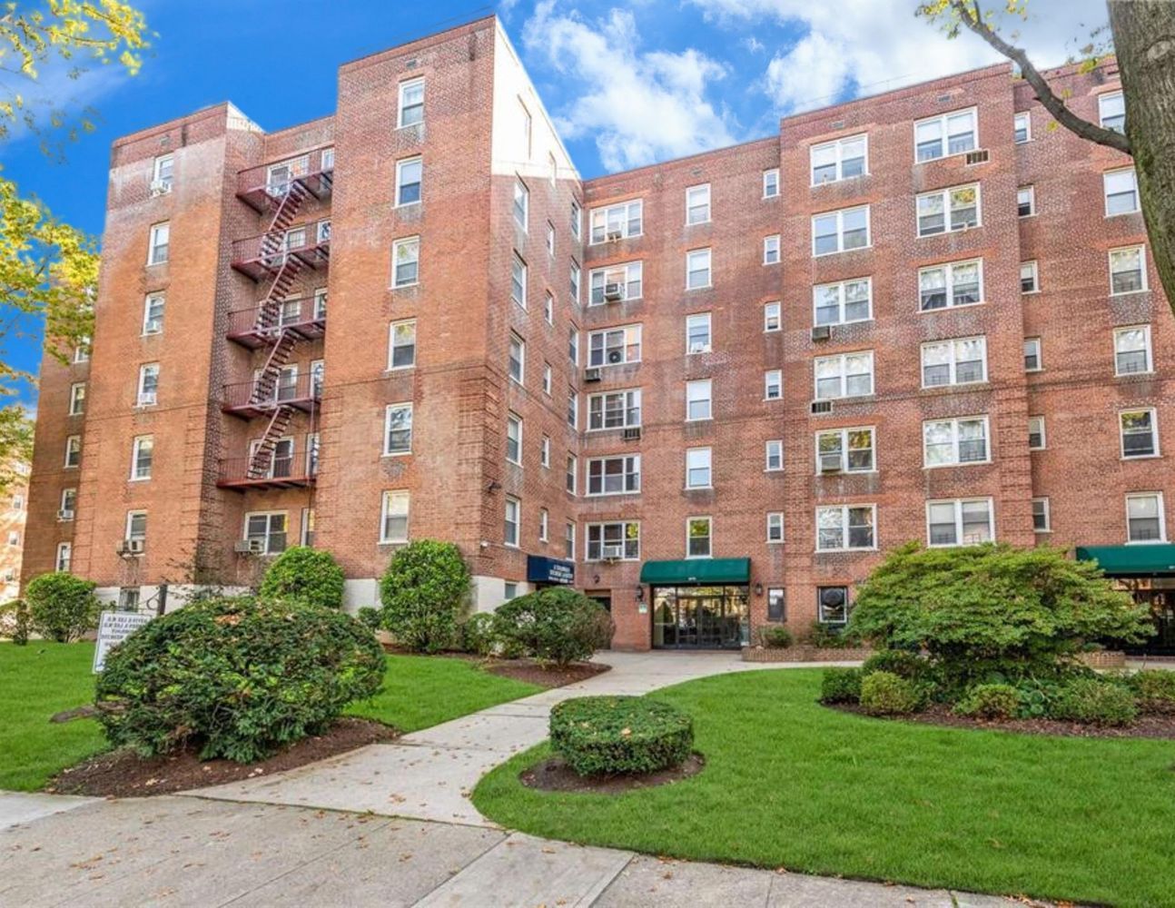 Image 1 of 6 for 27-04 Parsons Boulevard #2G in Queens, Flushing, NY, 11354